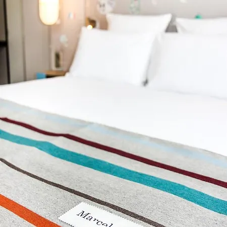 Hotel Litteraire Marcel Ayme, Bw Premier Collection Parigi