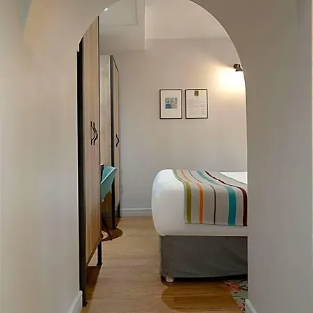 Litteraire Marcel Ayme, Bw Premier Collection Hotel