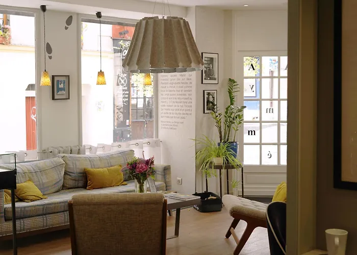 Otel Litteraire Marcel Ayme, Bw Premier Collection 4*