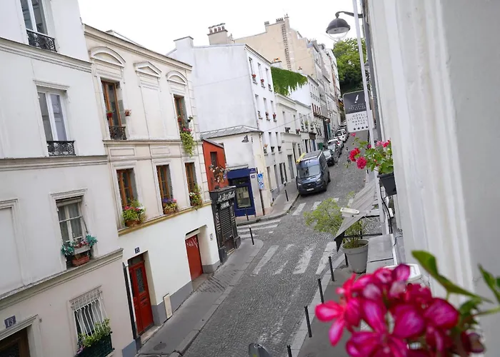 Litteraire Marcel Ayme, Bw Premier Collection Otel 4*