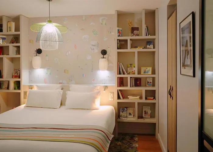 Otel Litteraire Marcel Ayme, Bw Premier Collection