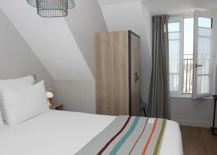 Otel Litteraire Marcel Ayme, Bw Premier Collection Paris