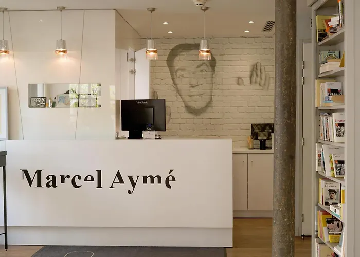Litteraire Marcel Ayme, Bw Premier Collection 파리